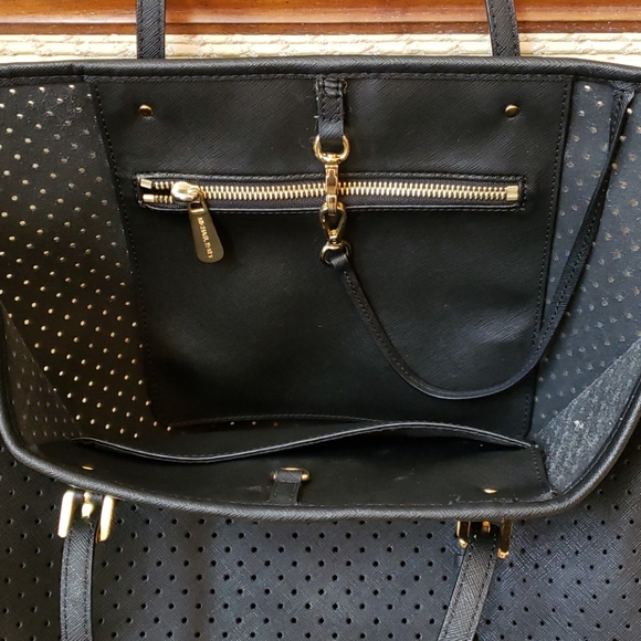 Michael Kors Perforated Leather Jet Set Tote HOST PICK! - Picture 5 of 11